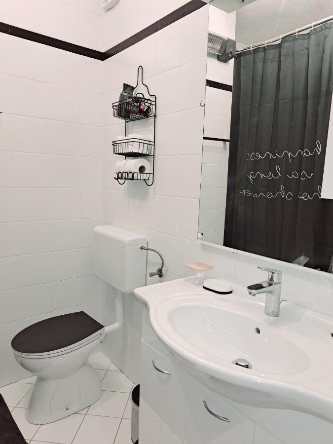 Apartman Karmen Vodice Bagian luar foto