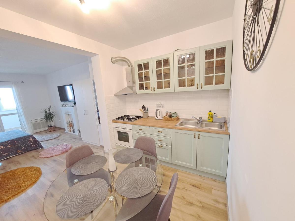 Apartman Karmen Vodice Bagian luar foto