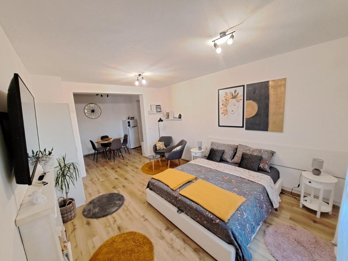 Apartman Karmen Vodice Bagian luar foto