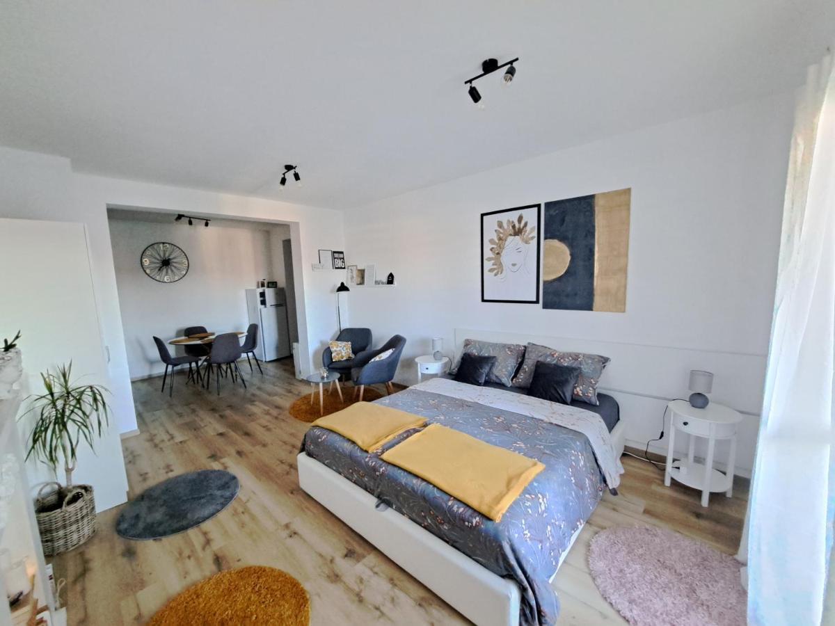 Apartman Karmen Vodice Bagian luar foto